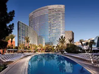 zwembad en hotel Aria in Las Vegas