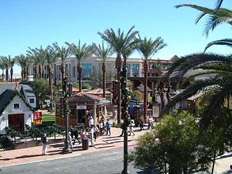 Town square shopping outlet las vegas
