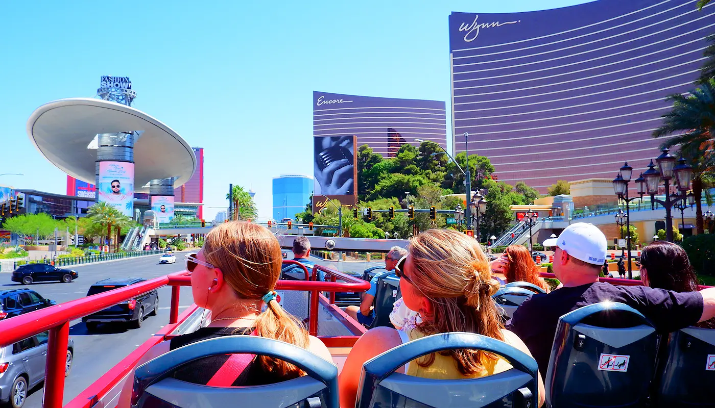 Hop on Hop off Bus Las Vegas Hotels